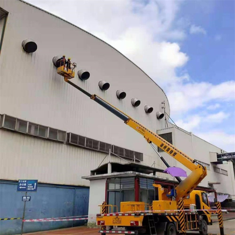 大丰镇高空作业车出租服务：专业广告牌安装解决方案