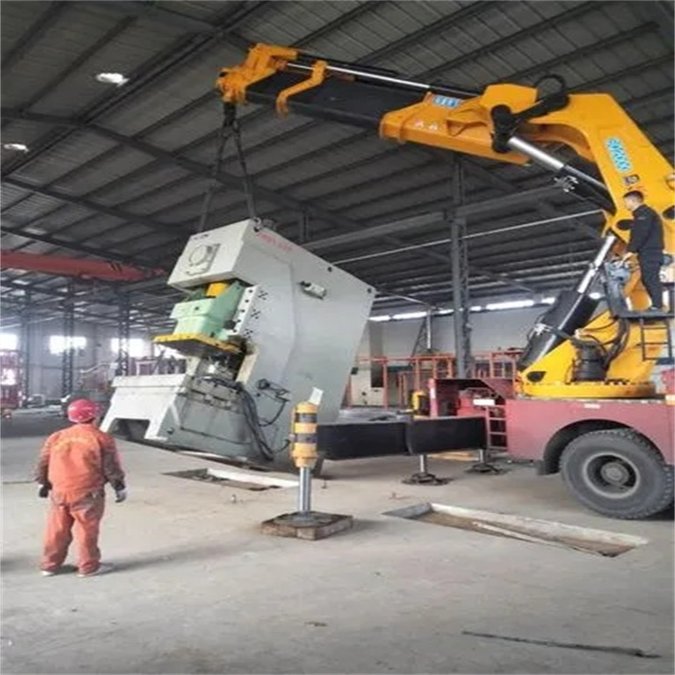 大丰镇80吨折臂吊车出租附近电话