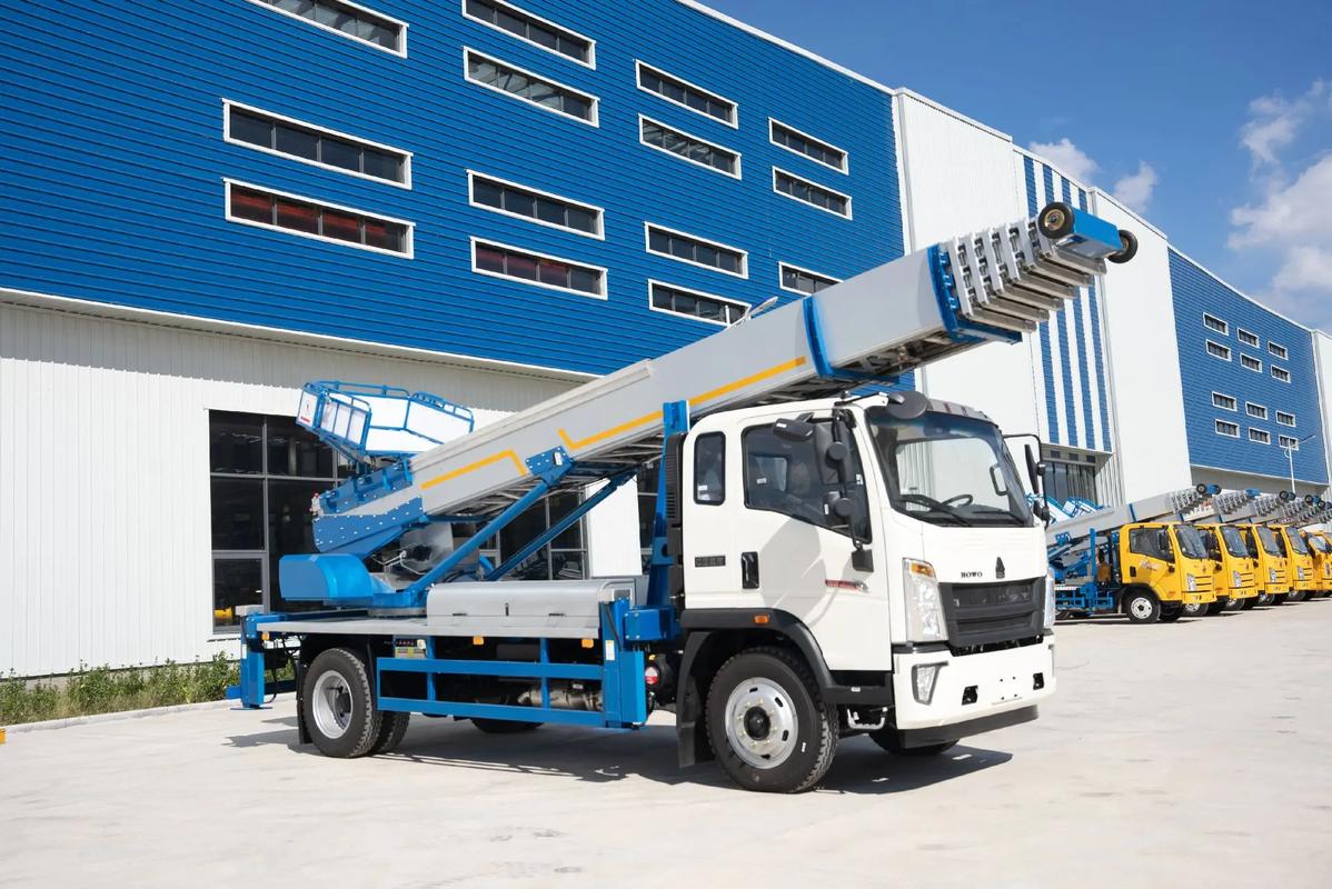 大丰镇出租云梯车高空作业车 建筑垃圾搬运